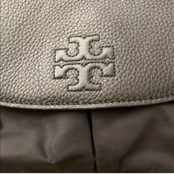 Tory Burch Thea diaper/messenger bag - Picture 13 of 16